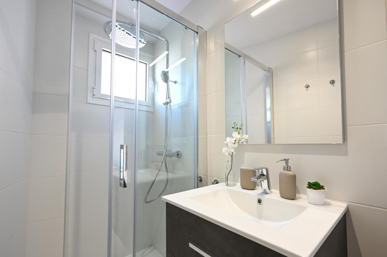 New 2 Bedroom Beach And City Center - Ruiz Vertedor By 10Tosea Фуэнхирола Экстерьер фото