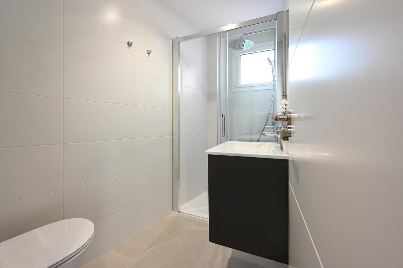 New 2 Bedroom Beach And City Center - Ruiz Vertedor By 10Tosea Фуэнхирола Экстерьер фото