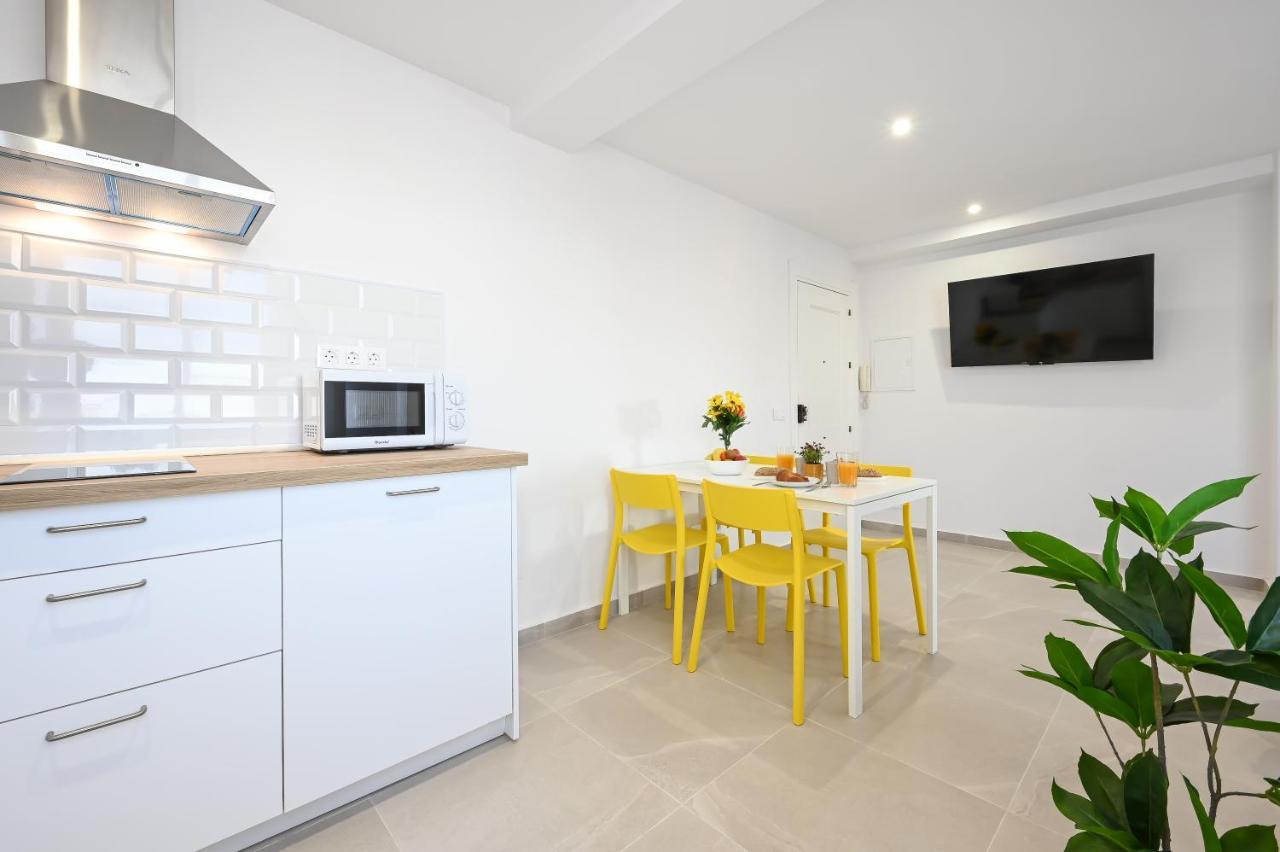 New 2 Bedroom Beach And City Center - Ruiz Vertedor By 10Tosea Фуэнхирола Экстерьер фото