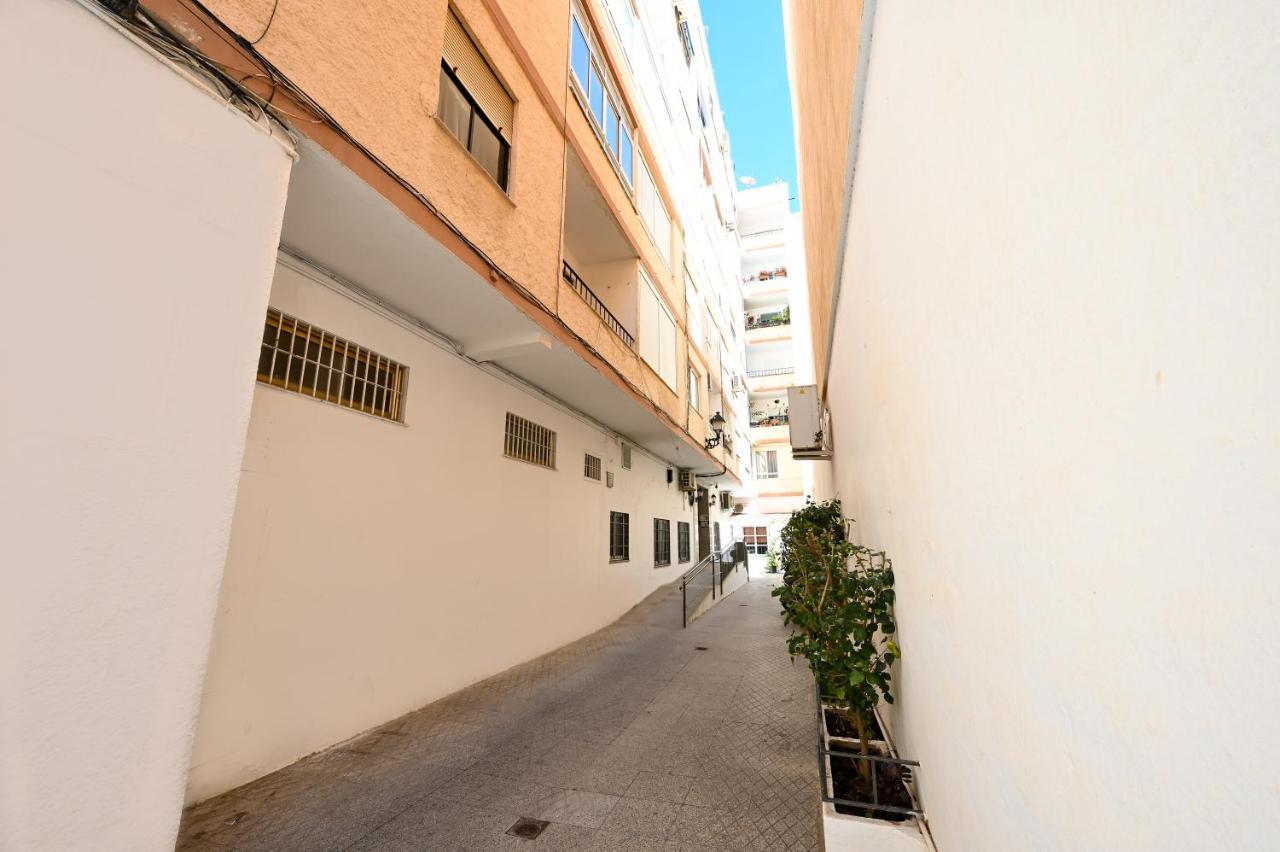 New 2 Bedroom Beach And City Center - Ruiz Vertedor By 10Tosea Фуэнхирола Экстерьер фото